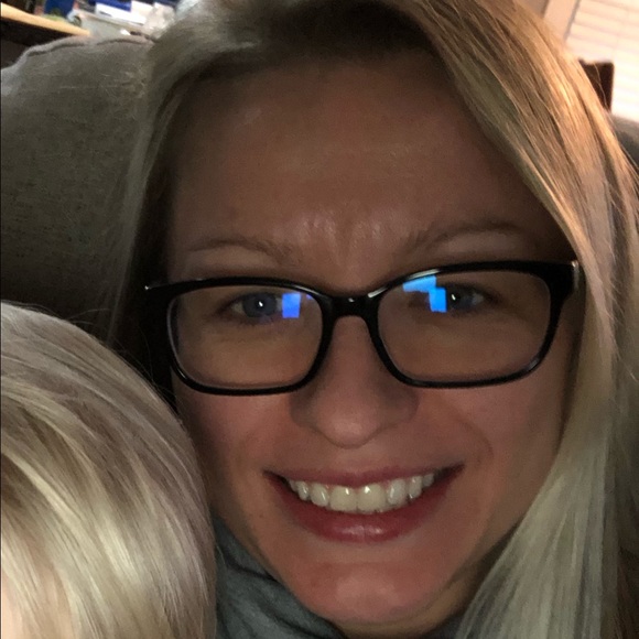 Meet the Posher Other - Meet your Posher, Rebecca